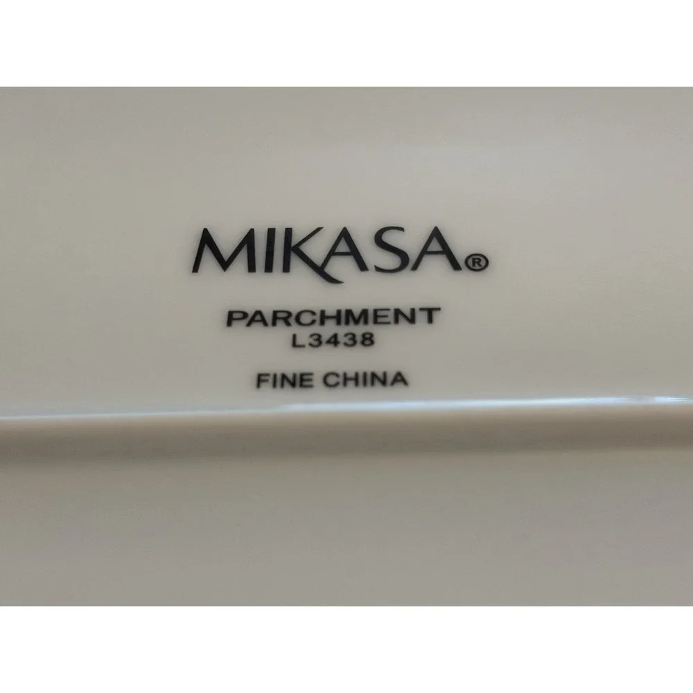 Mikasa Parchment L3438 Large Oval Serving Platter & Gravy Boat with Underplate
